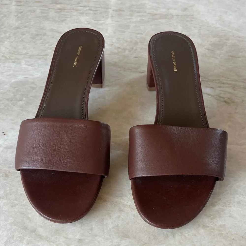 NWOT Mansur Gavriel burgundy leather mule size 39. - Picture 1 of 5